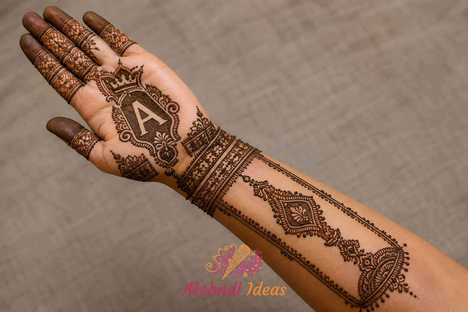 A Name Mehndi Design Tattoo शैली से प्रेरित प्राकृतिक A Letter ब्राइडल मेहंदी